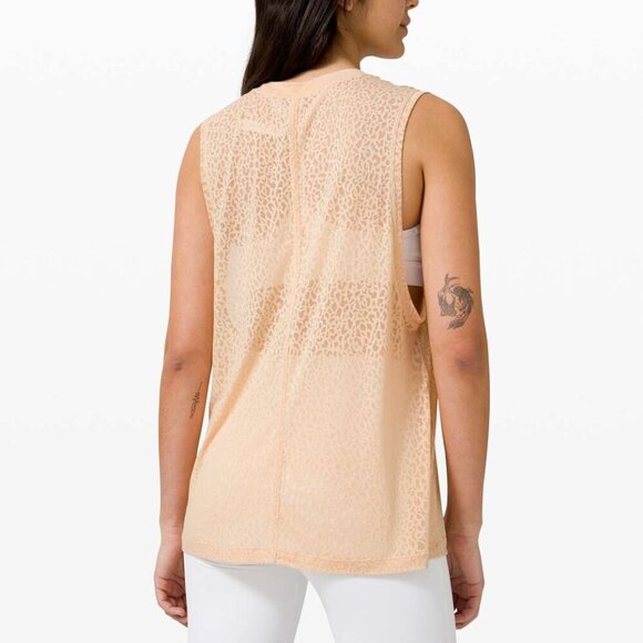 Lululemon All Yours Tank Veil - Size 8 - Picture 3 of 9